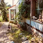 Casa de Férias Gemuetliches Haus Im Gruenen In Nfo Niederfinow