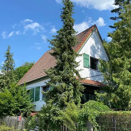 Gemuetliches Haus Im Gruenen In Nfo 別荘 *