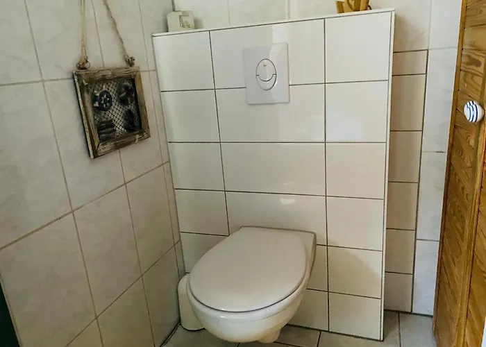 Casa de Férias Gemuetliches Haus Im Gruenen In Nfo