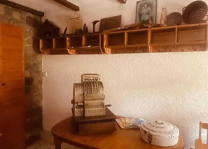 Casa de Férias Gemuetliches Haus Im Gruenen In Nfo *