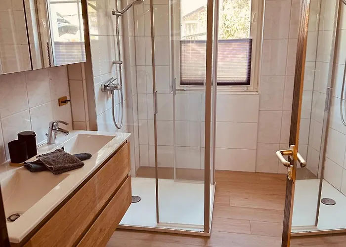 Casa de Férias Gemuetliches Haus Im Gruenen In Nfo *