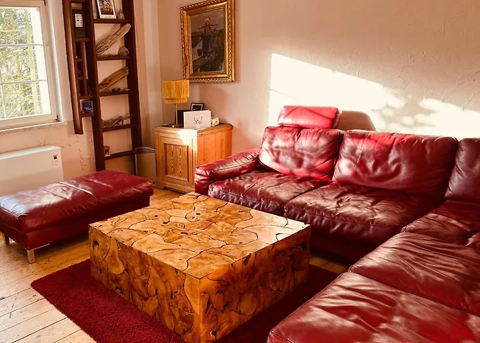 Casa de Férias Gemuetliches Haus Im Gruenen In Nfo